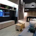 Van Flat